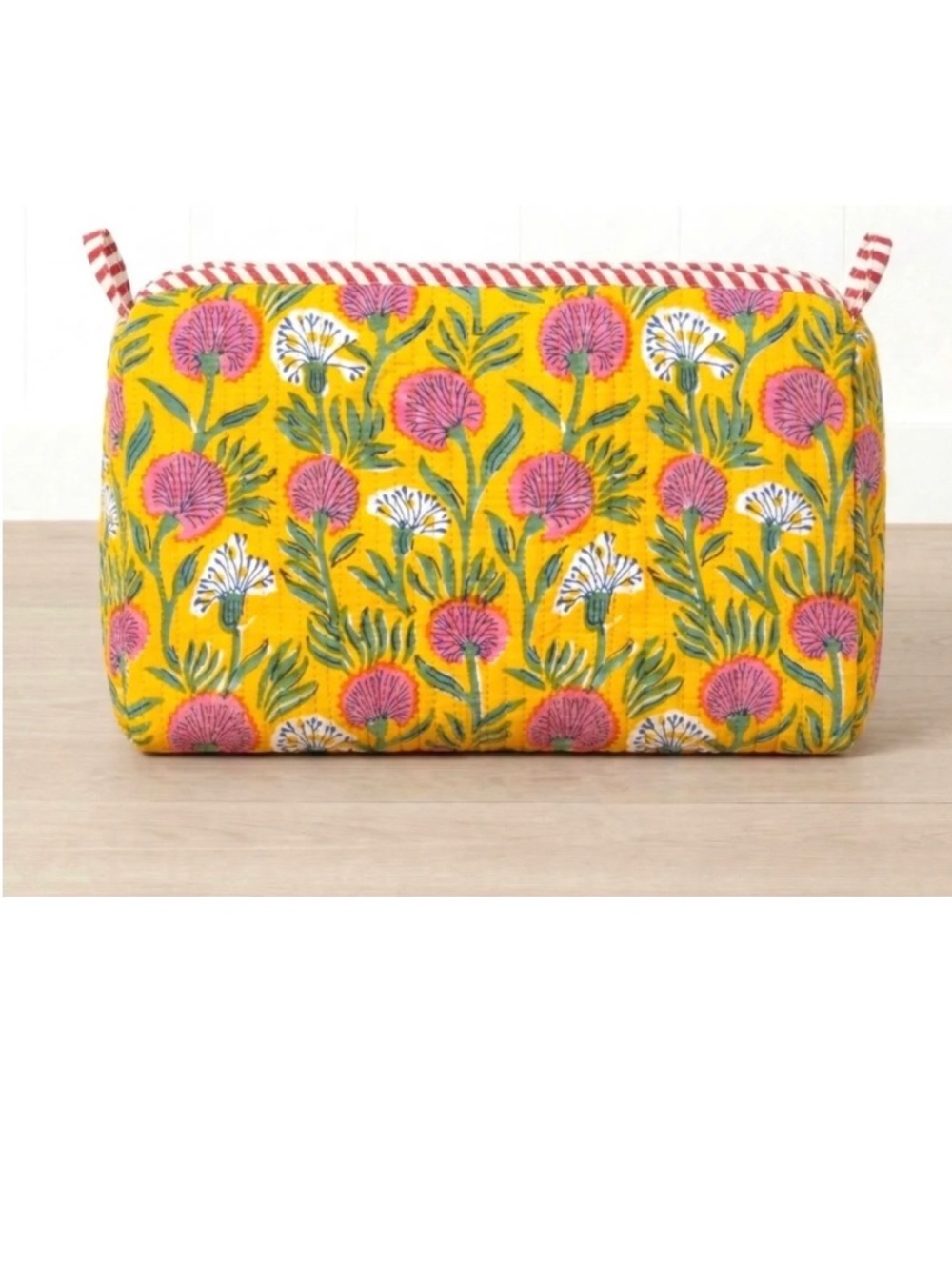 Amelia Rose Azalea Quilted Large Cosmetic Bag - New